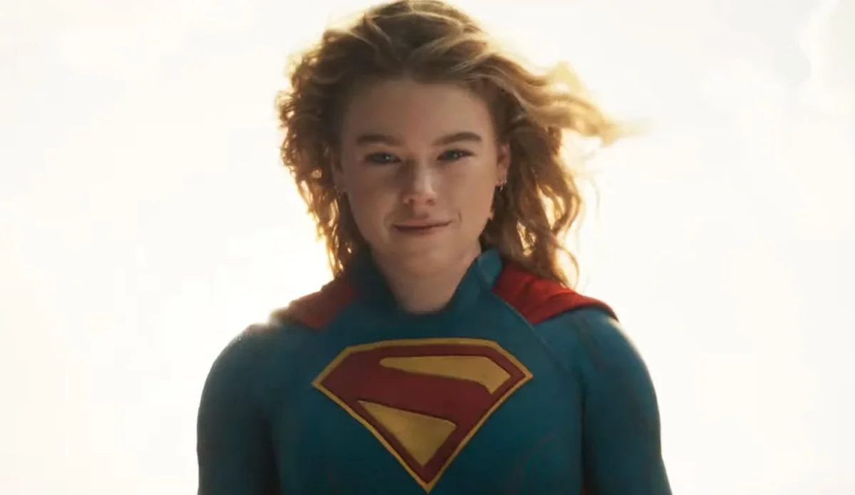 Відро для попкорну Supergirl має чоловіка замість Supergirl, і фанати не можуть зрозуміти чому