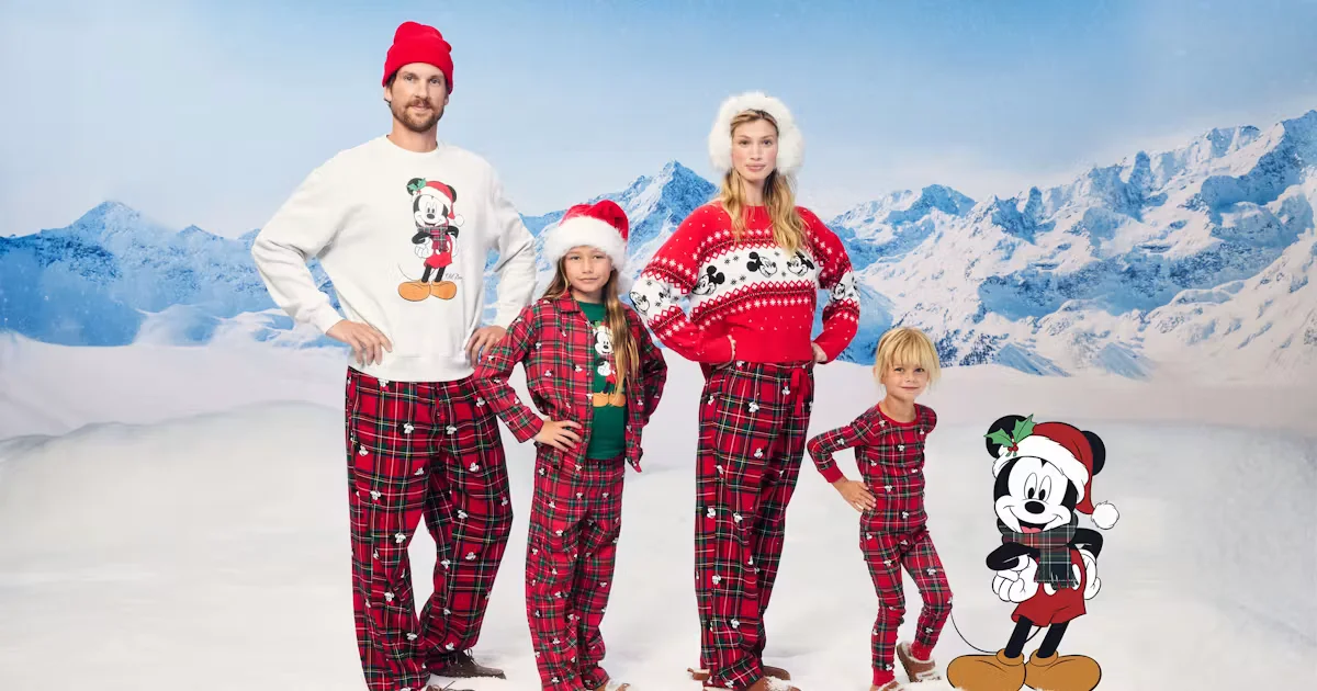Лінія святкових піжам Disney від Old Navy вже тут, і ви будете в захваті